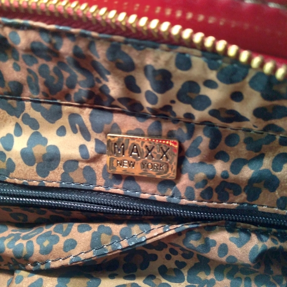 Red MAXX new york handbag - Picture 6 of 6